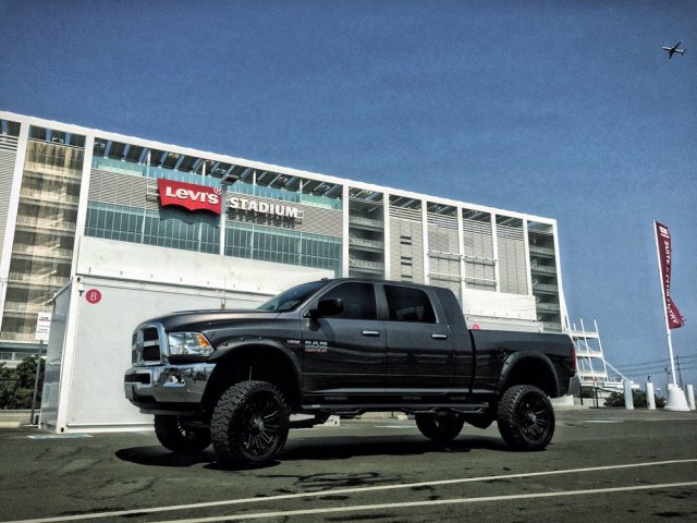 Mr. Tint tweet media