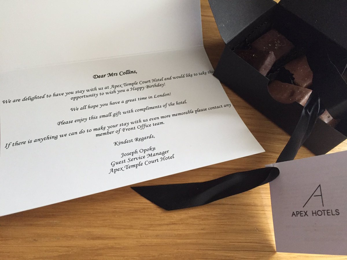 Birthday present: in LDN for ballet at <a href="/RoyalOperaHouse/">Marge Inalia</a> &amp; <a href="/ApexHotels/">Apex Hotels</a> Temple Court have upgraded &amp; left these!😄🏨🎁🏙👍🏼