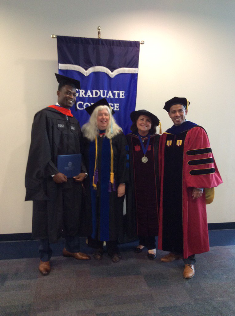FAUGradCollege's tweet photo. Congrats @FAUCOECS graduates! @faudrdeb @drcriss_salinas @FAUpresident @FAUEngDean #FAU16 #BeFAU https://t.co/TJ73eKBPMW