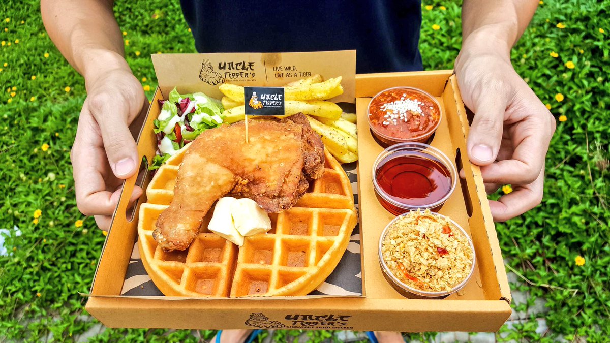 NorthSpace_Life's tweet photo. รีไปหิวไปเอ้า! ลงแก้หิวดีกว่า ไก่ทอดสิงคโปร์  Uncle Tigger's 📍นิมมาน 9 #อร่อยเชียงใหม่ #รีวิวเชียงใหม่ https://t.co/wLegA5t8jz