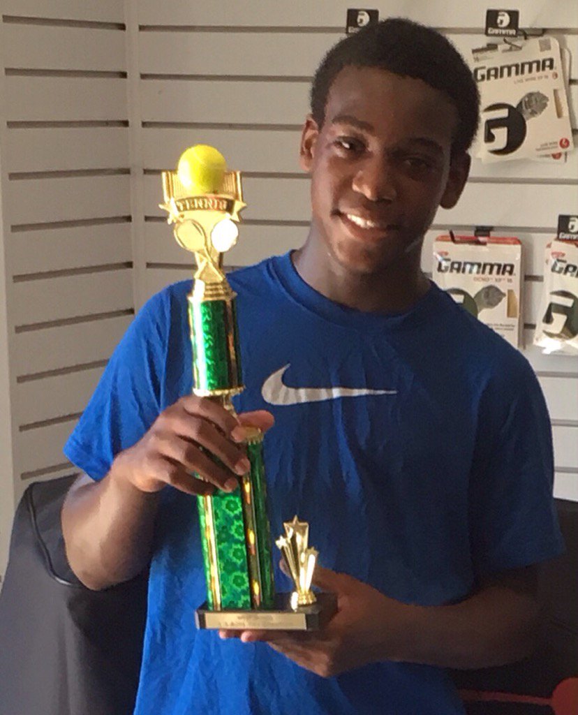 JTCCtennis's tweet photo. Congrats to West Winds L5 Champ Daniel Dunac! #ShinyTrophy #GoChamps #TrustYourTraining #JTCC https://t.co/uujxtqSaW4
