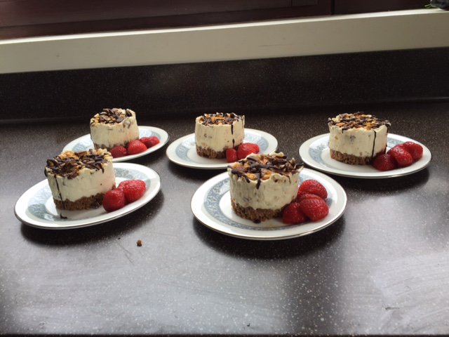 Heres how to make these yummy individual #Crunchie cheesecakes- bit.ly/crunchiecc- look and taste fab!