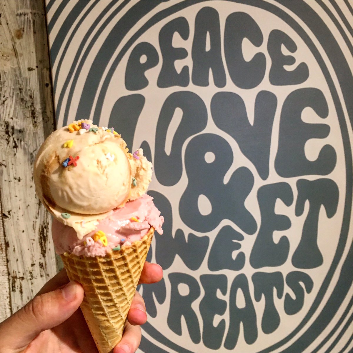 #wowbutter &amp; #strawberry flavored dairy, but and gluten free ice cream this good can only be from <a href="/YoricaMoments/">YoricaMoments</a>