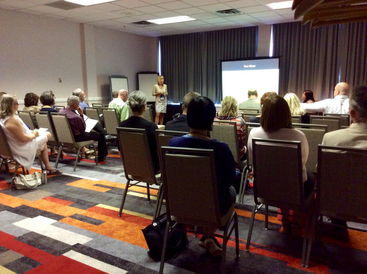 ACDEC_CAFCE's tweet photo. Session Q 1, Presenters : Lori Bauld &amp; Kelley Tracey @DalMCS #CAFCE2016 https://t.co/wOrdTwLajZ
