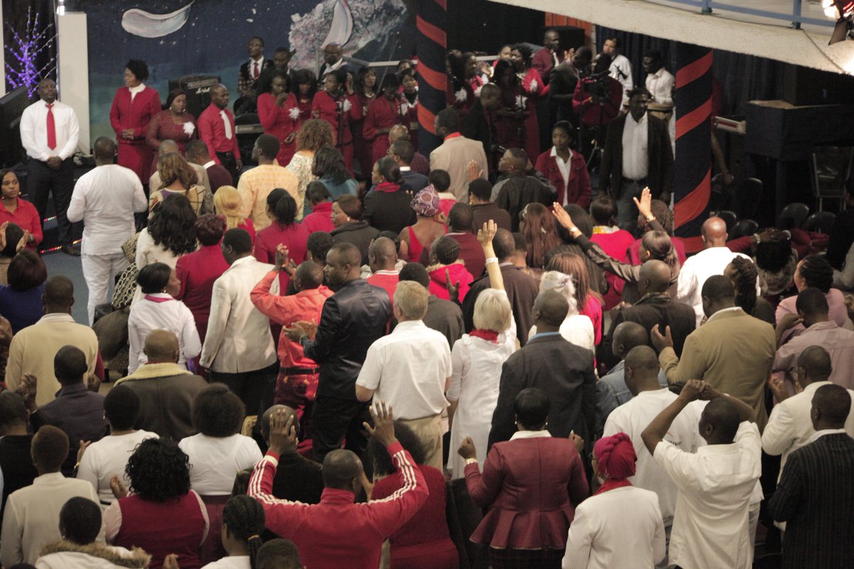 FANOGREATNESS's tweet photo. @ Power Arena# Where Jesus reigns# https://t.co/lXq7VEbHCA