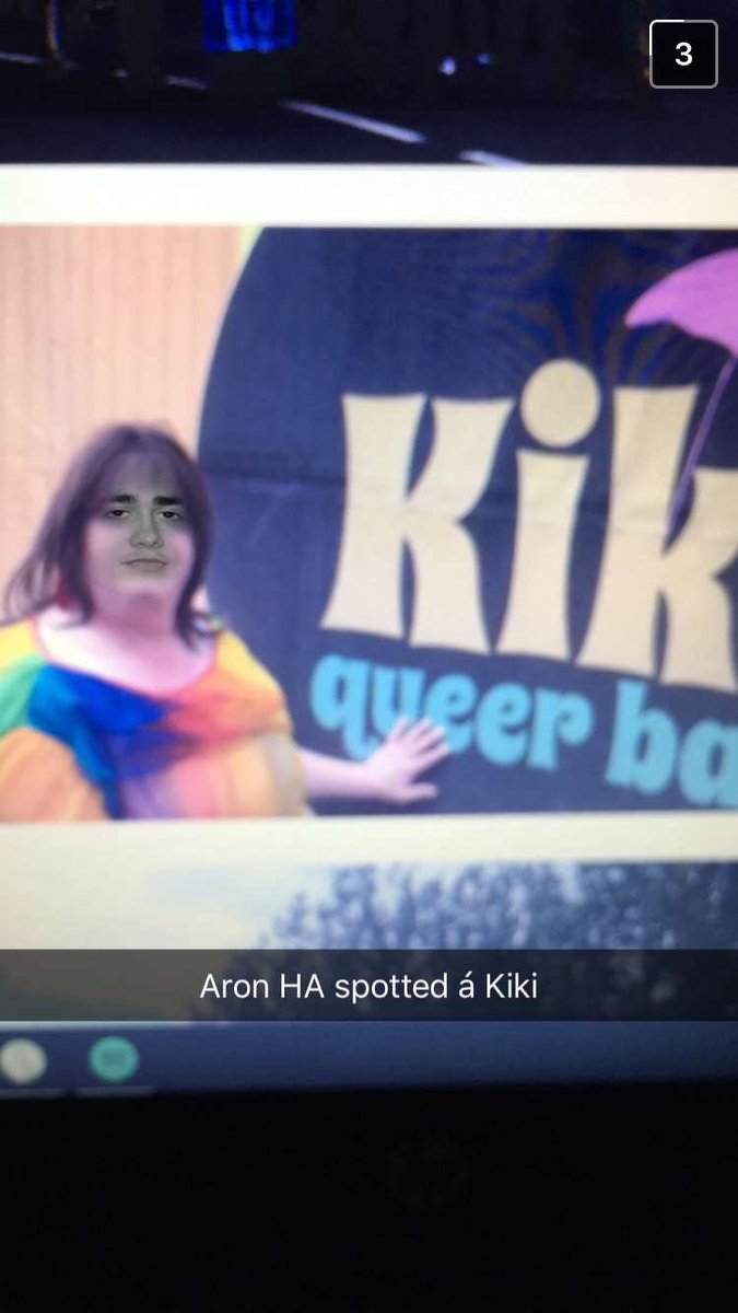 <a href="/JonniRunars/">Jón Tómas Rúnarsson</a> aka #MrFullOfShit hefur aldrei neitt að gera heima hjá sér 😅😅😅