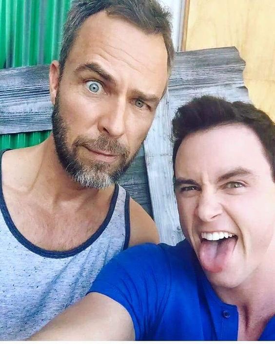 Chris Argent. (@wantstoshootyou) on Twitter photo 