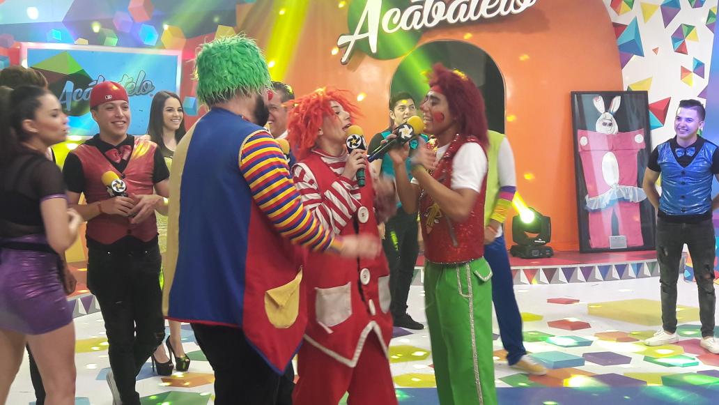 multimediostv's tweet photo. Problema de payasos en #Acabatelo https://t.co/uXuZkl5eBG