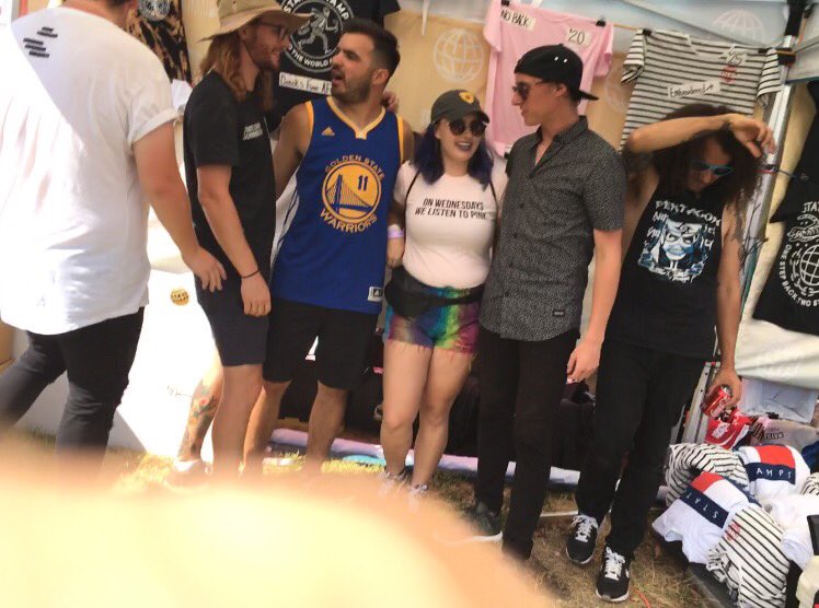 msmadisonashley's tweet photo. Best 1st Warped Tour Ever!! Can't wait for next year๐๐ค๐ป#vans #journeys #statechamps #waterparks #nickmajor #altpress https://t.co/oKn9MLatyC