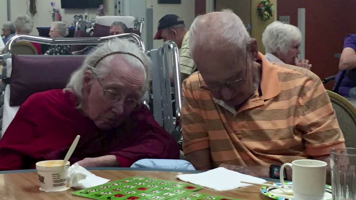 ABC7NY's tweet photo. Couple married for 63 years dies 20 minutes apart in South Dakota: https://t.co/AA6aUmlY6Q https://t.co/VXbWE89qg6