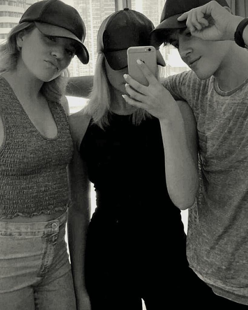 brennanclost's tweet photo. Black Cap Club 👅 #BlackLeatherSquad https://t.co/qowwvwqhS1 https://t.co/wKG2aAoXno