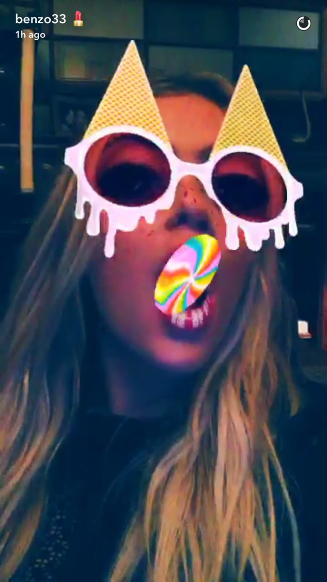 prettyliarsclue's tweet photo. @AshBenzo on #PLLSet https://t.co/3Gl0VEcMFx