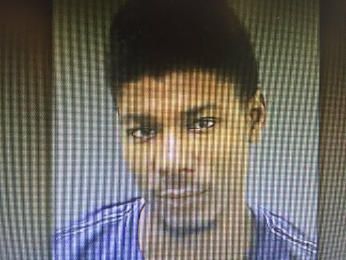 RickRitterWJZ's tweet photo. Police: 23 y/o Avery Walton had possession of gun used to kill #LorScoota &amp; now "person of interest" @cbsbaltimore https://t.co/CA5Yybi0rW