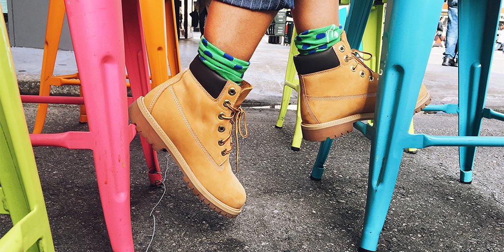 argoz's tweet photo. Put some color in your life! Join our Sock of The Month Club!#unafraidtostandout #argoz #sockofthemonthclub https://t.co/5JxtWoM2vn