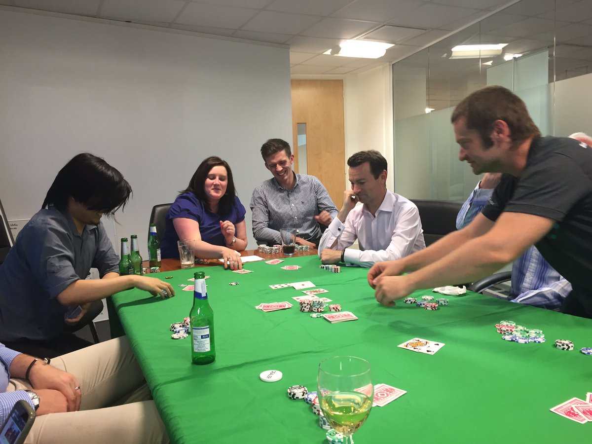zahllimbuwala's tweet photo. Poker night @romonet #modelitfirst #BigDataANALYTICS https://t.co/YdD6ofSOPN