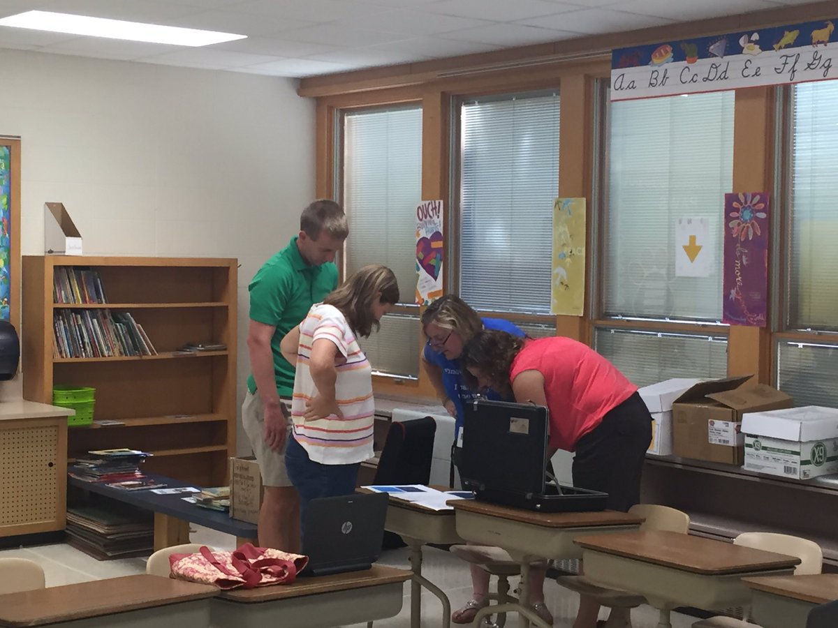 GauthierRebecca's tweet photo. The GB team was hard at work this morning as they tried #BreakoutEDU at #sla16 ! https://t.co/xvXOlE9aWN