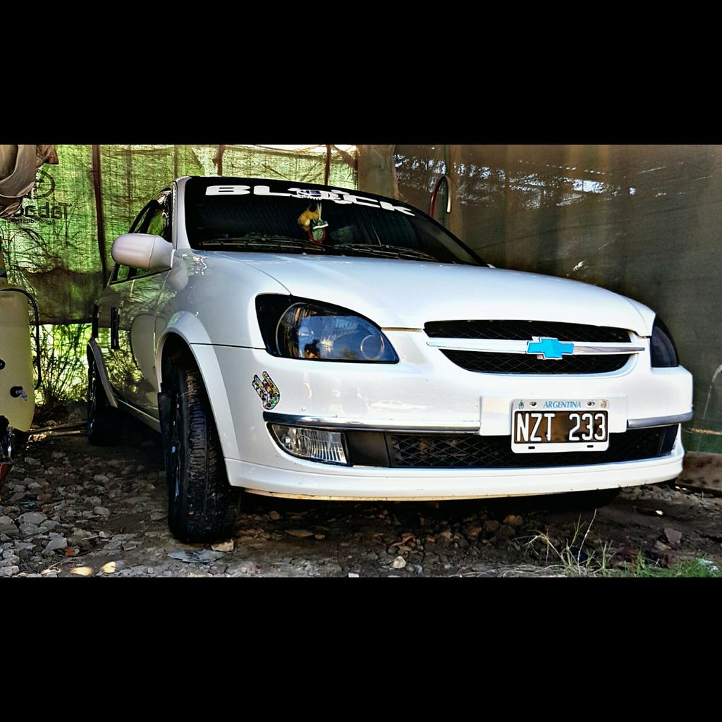 Jonayala1's tweet photo. Limpita #Chevrolet #Classicccccc https://t.co/tOAye1eCim