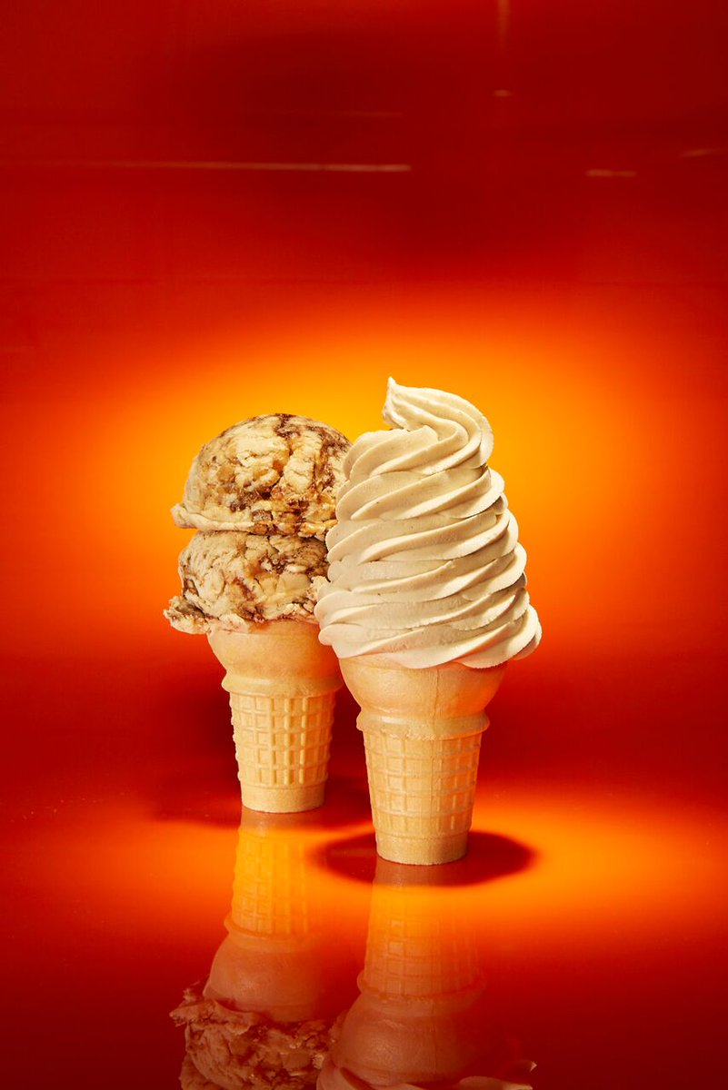 CarvelIceCream's tweet photo. Calling all chocolate and peanut butter lovers: This one's a slow jam for you. https://t.co/YB9N5RHpvv