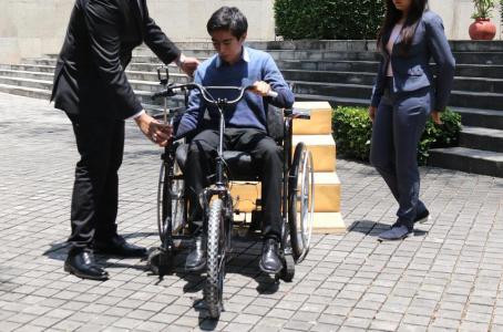 El Financiero Uni tweet media