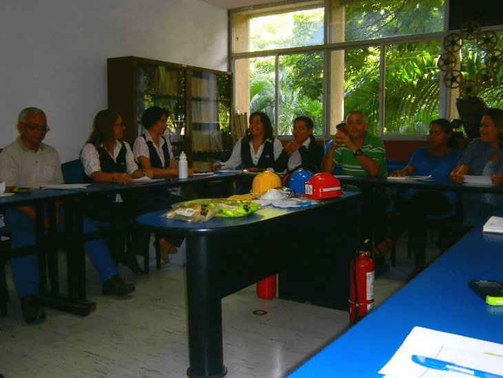 Incesocialista's tweet photo. Carabobo Inicia Formación en Seguridad y Salud laboral https://t.co/tIhHKC33aV #IncesFormandoGeneraciones https://t.co/6XfEY5mcgO