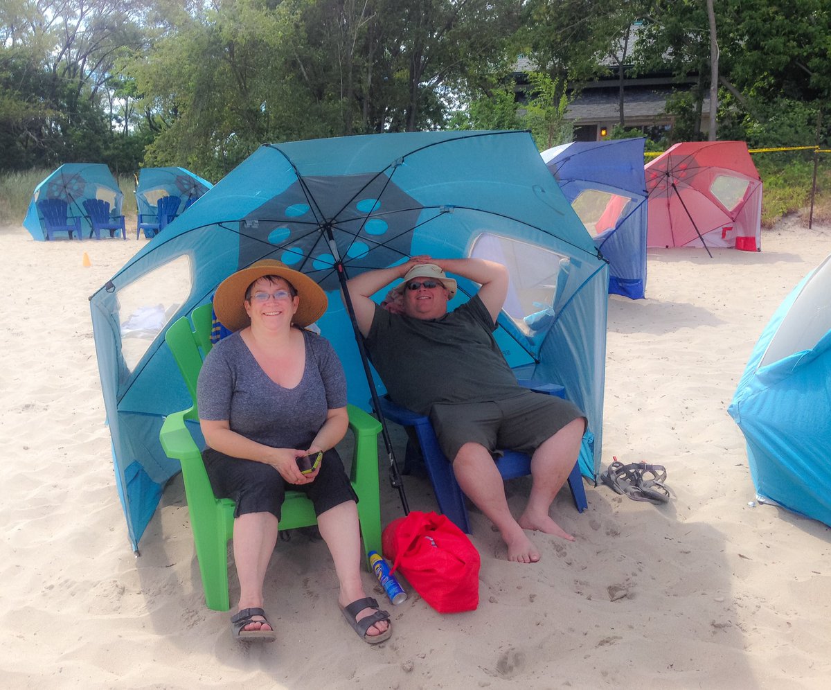 BeachFun4ever's tweet photo. Day @the #Beach winners from @1029klite #102daysofsummer here having fab time! Congrats guys - Woo #staycation https://t.co/iwn8PsQCdI
