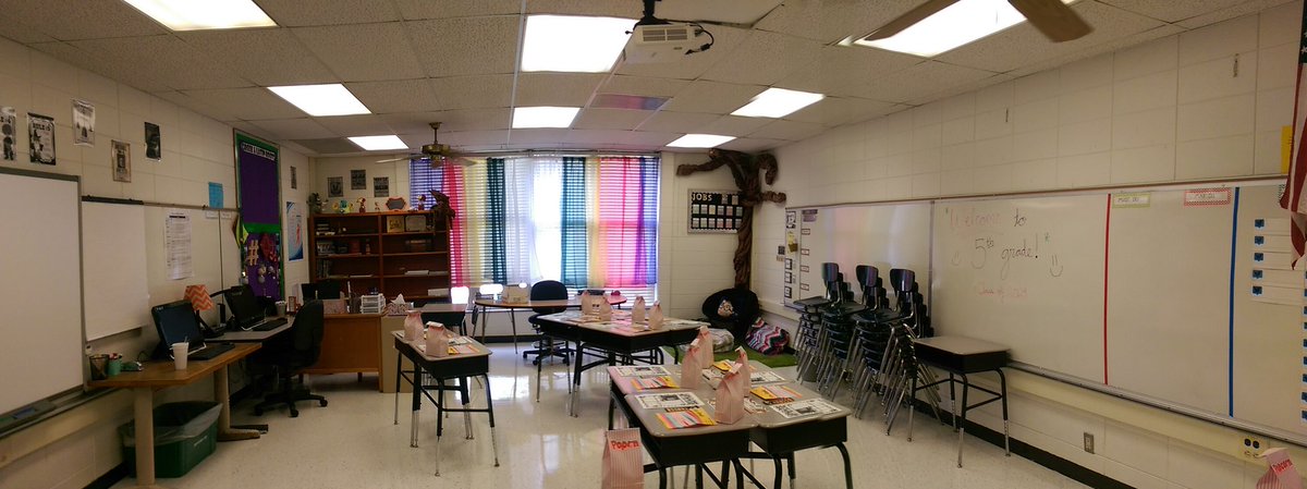 MrsFsFifthies's tweet photo. I can't wait to meet the #classof2024! #isdstrong #isd5thgrade #isd150 https://t.co/RHXpiEWik5