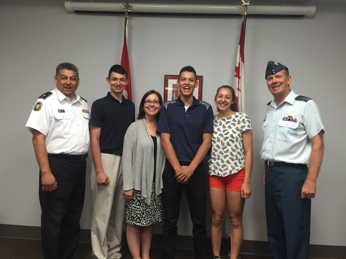 15bballmom's tweet photo. It's official. Aidan is off to Royal Military College. #proudmomma #officerintraining https://t.co/X8lMZm5UjK