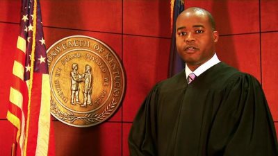 AFRICANGLOBE_'s tweet photo. Judge Olu Stevens Suspended For 90 Days Without Pay ... https://t.co/oE6Vaf8mVd #AllWhiteJuries #OluStevens https://t.co/BVylOkmcoz