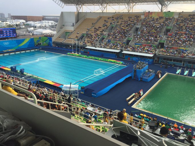 Diving Pool At Rio Olympics Mysteriously Turns Green Cbs News