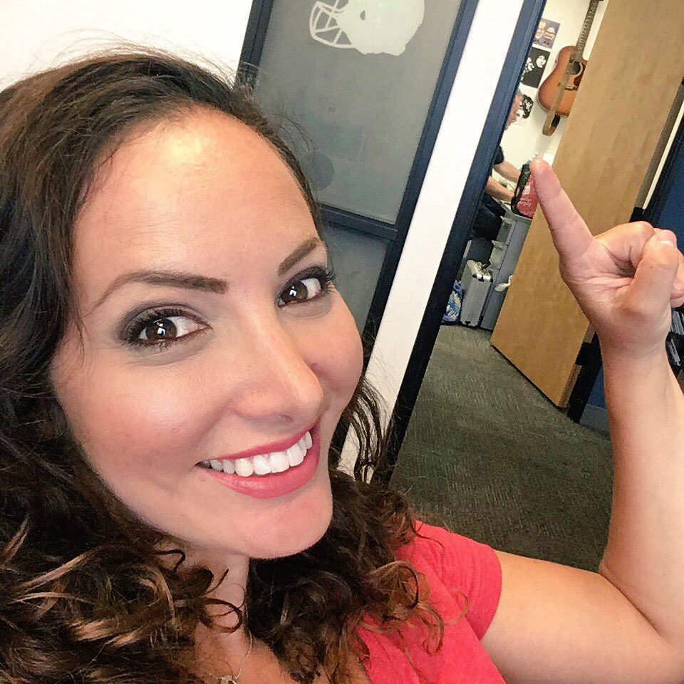 GinaGrad's tweet photo. What do you guys think of the new Andy & Gina in the Morning promo pic!
#CoHosts #HesBackThere https://t.co/vQCfckGkJ5