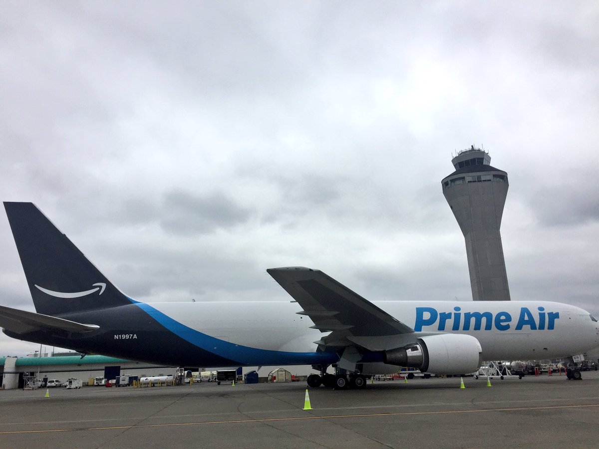 port_seattle's tweet photo. #AmazonPrimeAir #Prime @amazon Fresh Paint #OrMaybeAtlasAir https://t.co/IkeIVw6RVZ