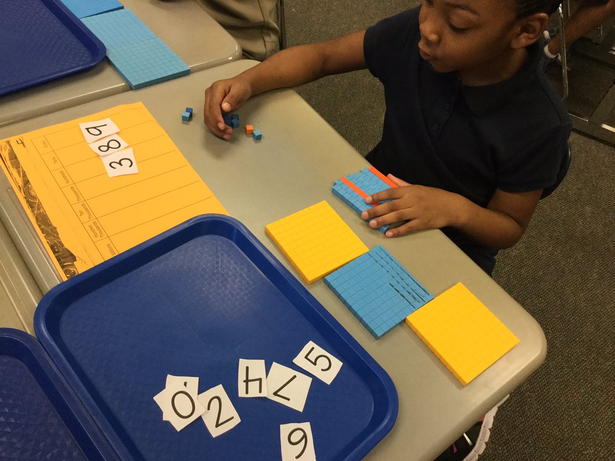 DeighEbony's tweet image. Using base-tens for place value        #interactivemath