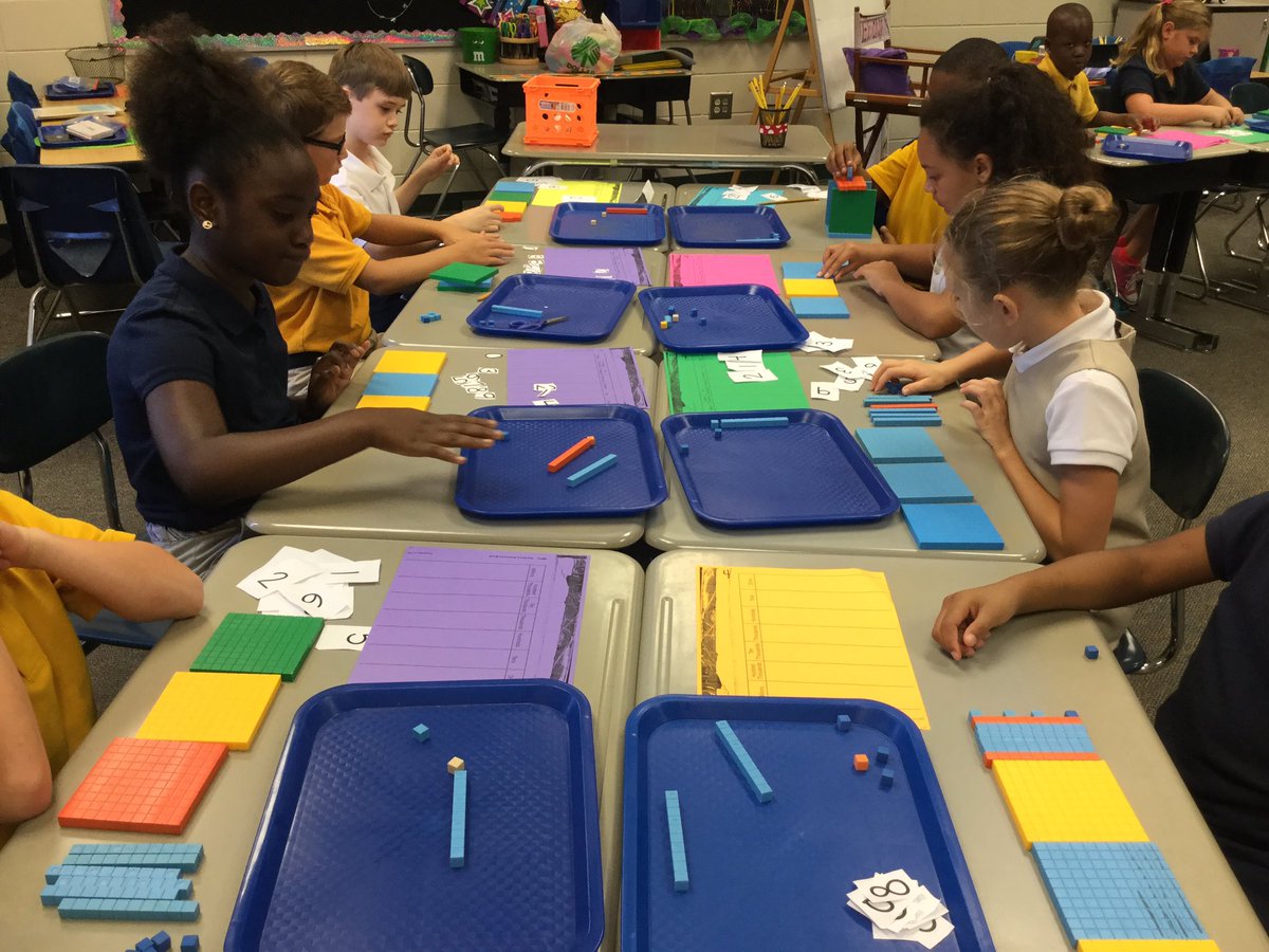 DeighEbony's tweet image. Using base-tens for place value        #interactivemath