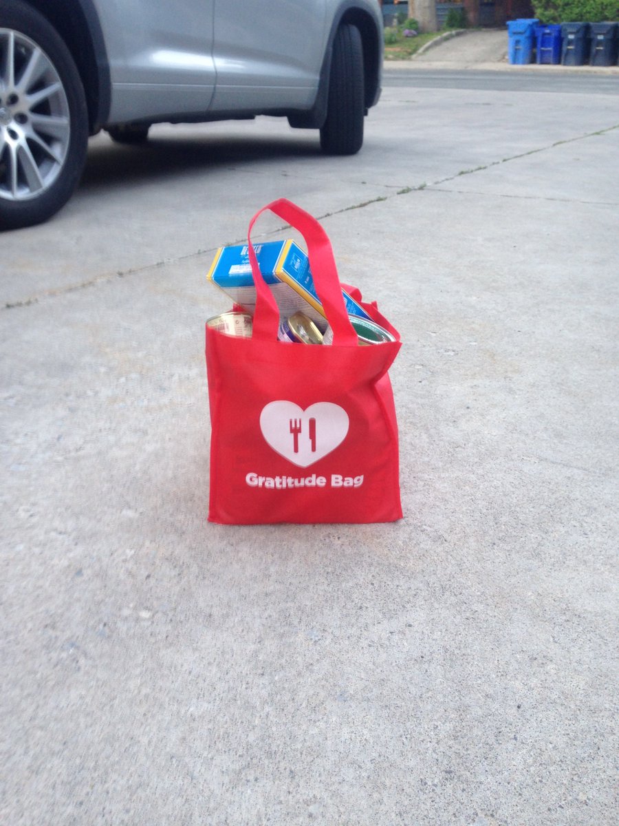 GratitudeBagTO's tweet photo. Bloordale! Pack your bags up! They're going on a trip to food bank :) https://t.co/26BgGyFHUr