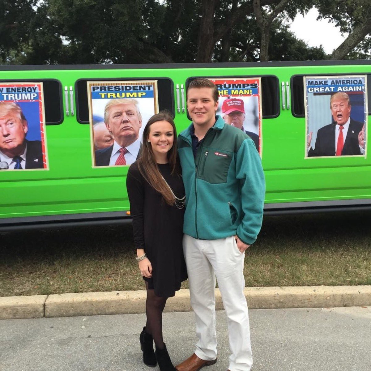 TrumpStudents's tweet photo. Couples that vote Trump together, stay together. #TeamTrump #MakeAmericaGreatAgain https://t.co/9Nz8wJdmnQ