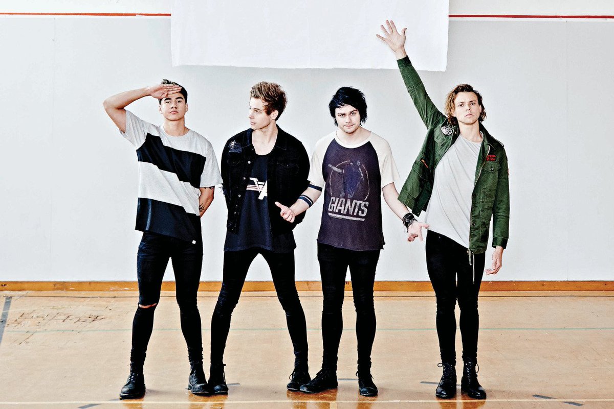 5SOS22465826 tweet picture