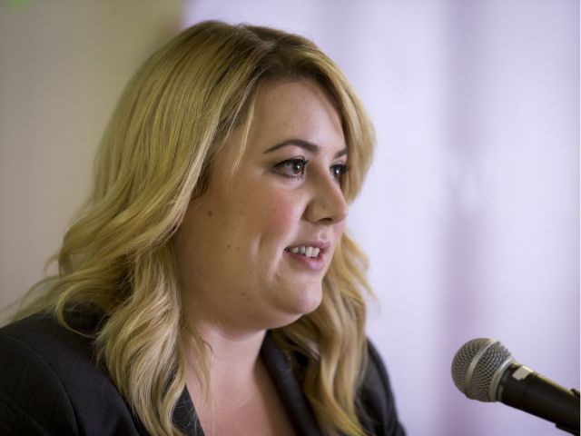 calgaryherald's tweet photo. New Alberta law gives victims of domestic violence option to break lease https://t.co/Bq0EIe8AOT #yyc #ableg https://t.co/ps2Hc9GUhi