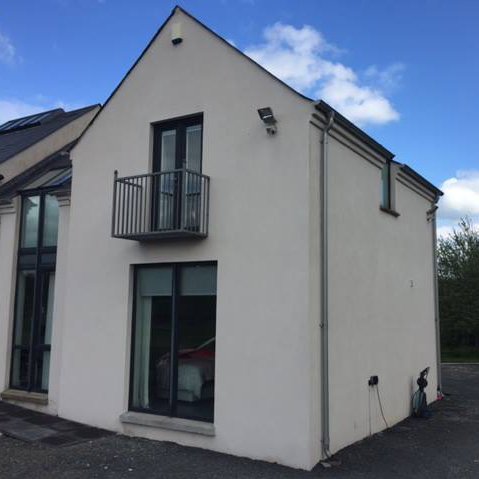 redgablecleaner's tweet photo. Cleaning up Galway. Softwash. No damaging power washing. No harmful chemicals.
#removethered
@galwayhour @OLavelle https://t.co/cyZaZFutkJ