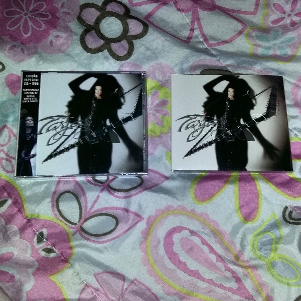 alinedioniziof's tweet photo. In love with my new cds 😍 @tarjaofficial @AWhiteGluz  #theshadowself #brazilianversion https://t.co/KJyauQluRR