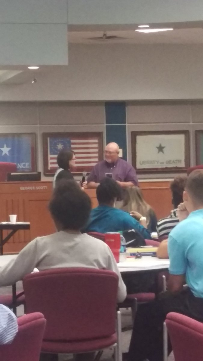 MC_Kamp's tweet photo. Tommy and Ginger Tucker @heart_teaching @GingerTucker7 #KatyNTA16 thanks for modeling an effective parent conference https://t.co/UgIQPYkQx9