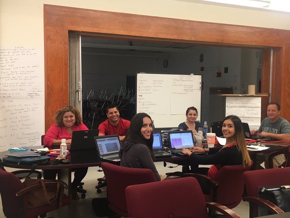 Panther_NewTech's tweet image. Planning for the upcoming year. @ELPASO_ISD  @newtechnetwork #Iamepisd #PantherNewTech