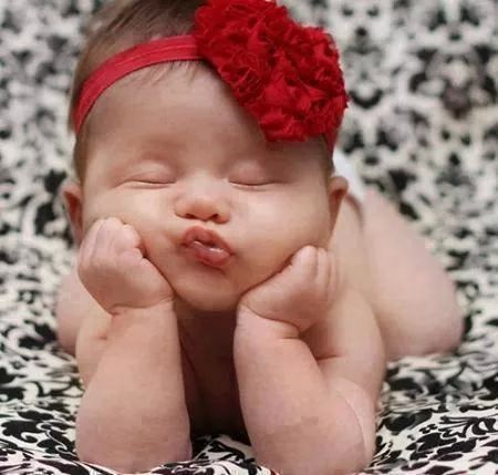 احسن بوسة للحبايب