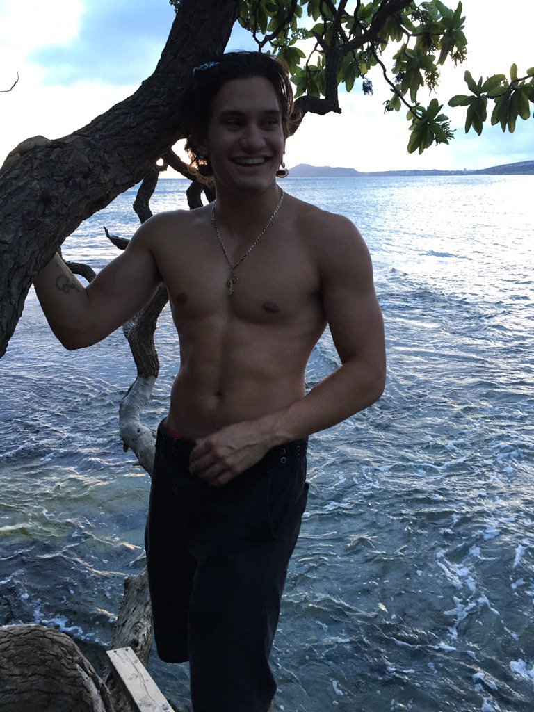 Lyssa Chapman (@BabyLyssaC) Twitter