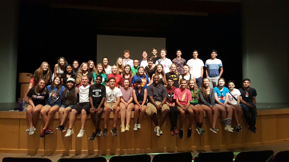 hubbardbradford's tweet image. These mentors killed it today! They honestly were great. #madeitmatter #SequoitPride #leadership #proudprincipal