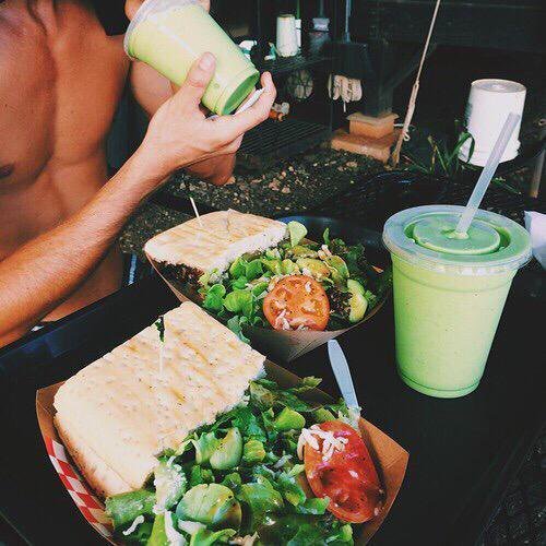 Gimme some of that green smoothie though pic.x.com/TuwAFuucYw (via x.com/FitspirationaI…) #fitness #fitnessmo…