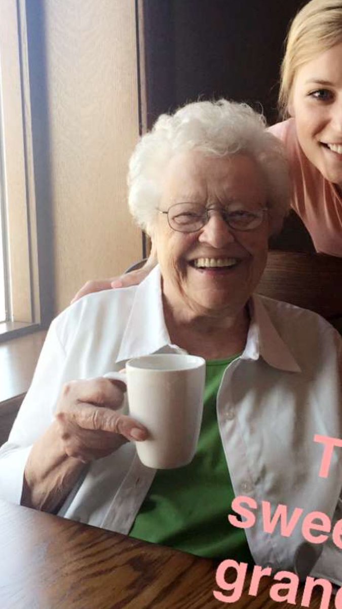 dillans12's tweet photo. @28mags "Sweetest Grandma" 😂 https://t.co/HcBGlxg5qF