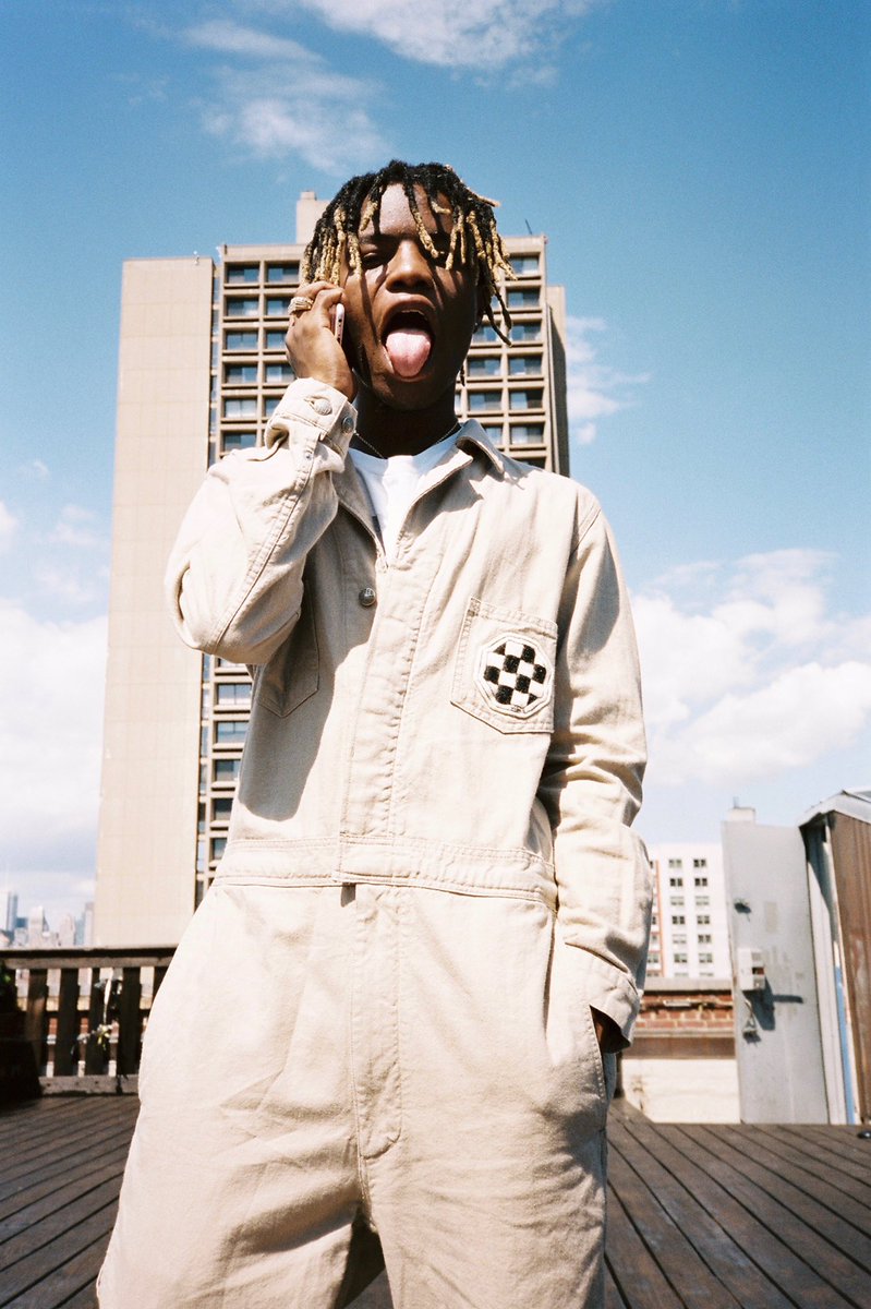souljaian's tweet photo. Look Out Below!
📷- @MartinMougeot https://t.co/8e875S2Nyc
