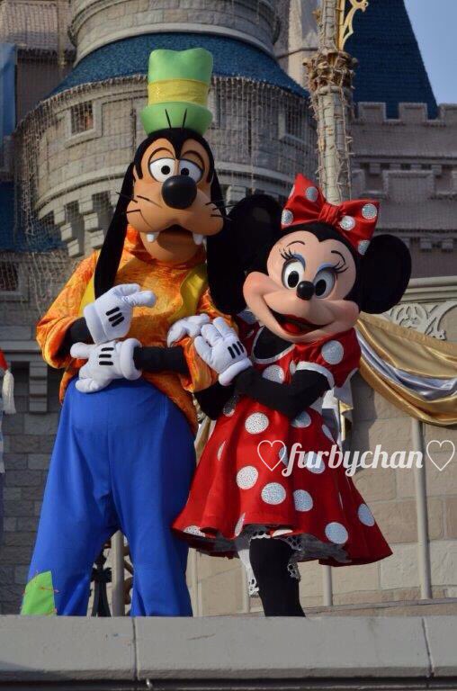 ふぁーびぃ S E Dawm浮気編 恋人がよそ見してる隙に熱いハグするミニグをパパラッチ ドナに見つかりとぼけるミニグの顔w撮らないで下さいなミニー 最終的に堂々と彼女を紹介wwwハグにもいろいろあるよね W ハグの日 Wdw