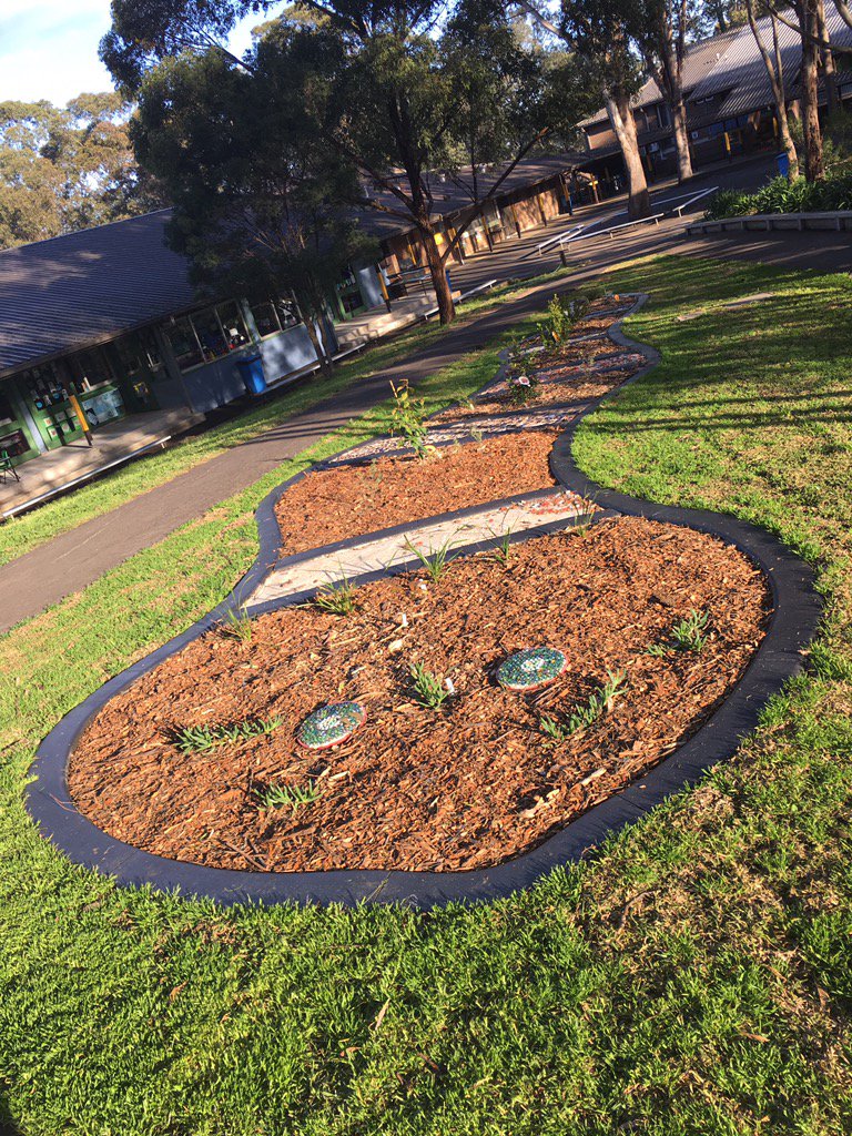 Mike_Newcombe71's tweet photo. Ready for our CoS Naidoc Day! #CoSNaidoc @mserafim1 @KrisWestcott1 @kylie_lyneham @char1174 @Wade2Nicole https://t.co/1LBxajZwM7