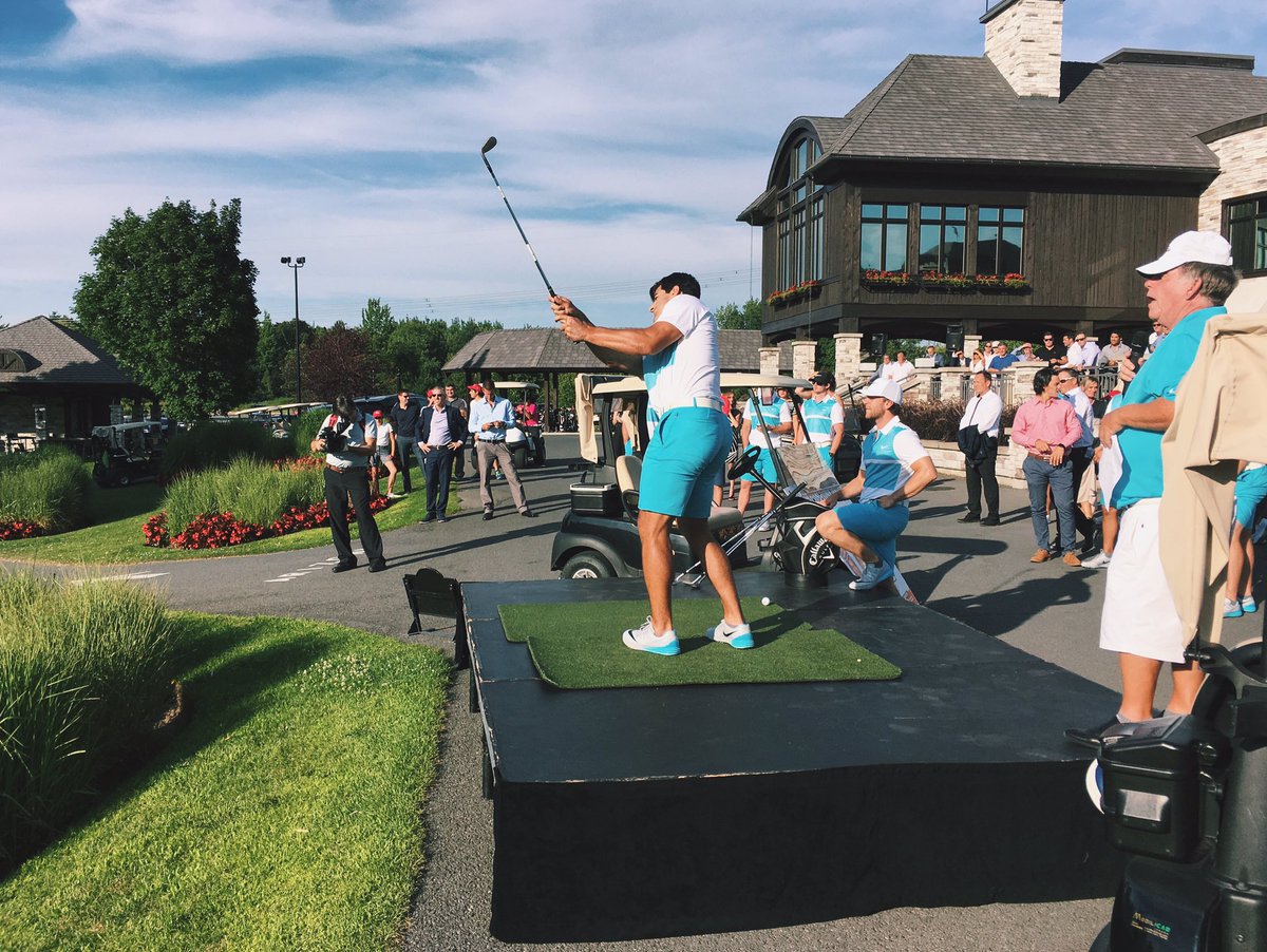CHCFondation's tweet photo. La confrontation // The confrontation 🏌 #IMT2016 https://t.co/GteX4jnLwO